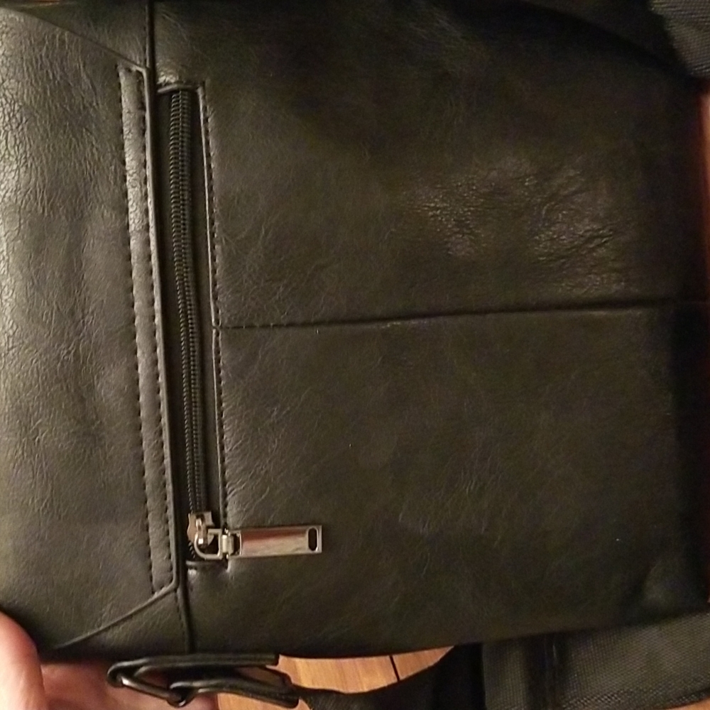 Alena Culian leather collection travel bag!! NWT - Picture 10 of 11